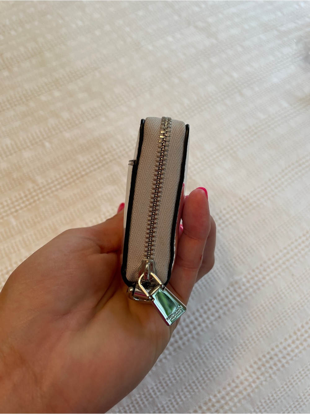 NWT Kate Spade Metallic Silver Natasha Compact Wallet - Picture 8 of 13